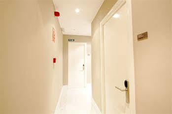 Affittacamere Express By Gaiarooms Barcellona